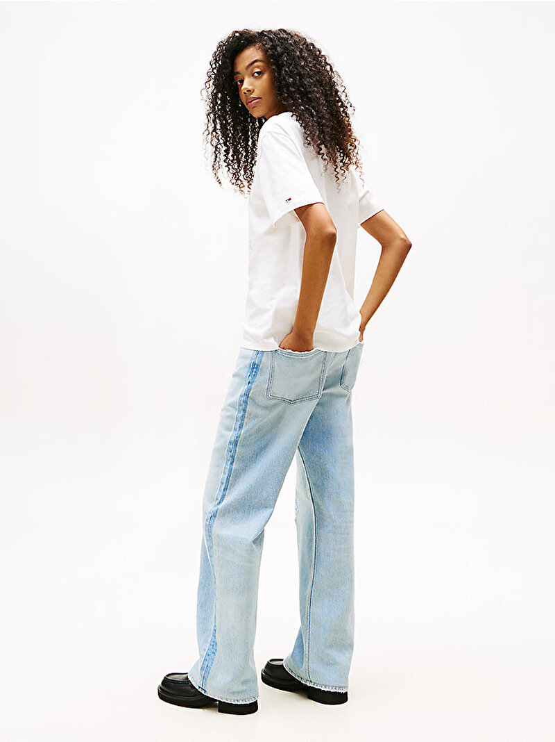 Kadın TJW Regular Strawberry T-shirt Ekru DW0DW22113YBL