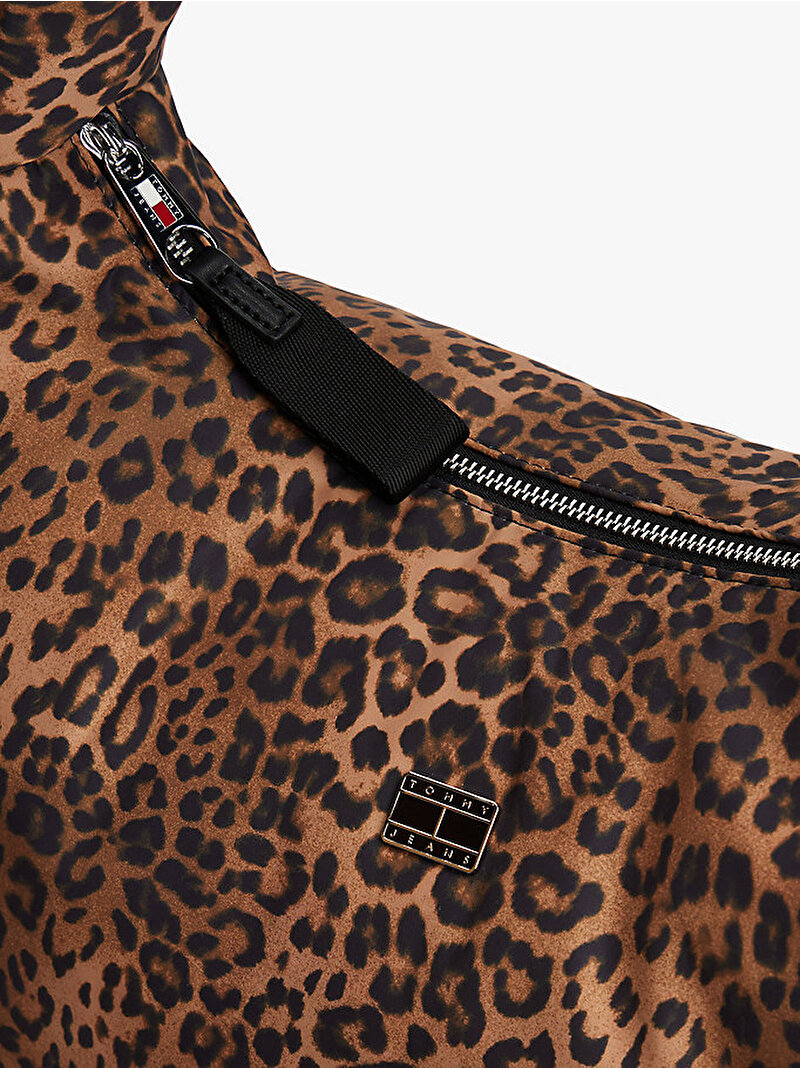 Kadın TJW Urban Leo Hobo Çanta Kahverengi AW0AW1824201R