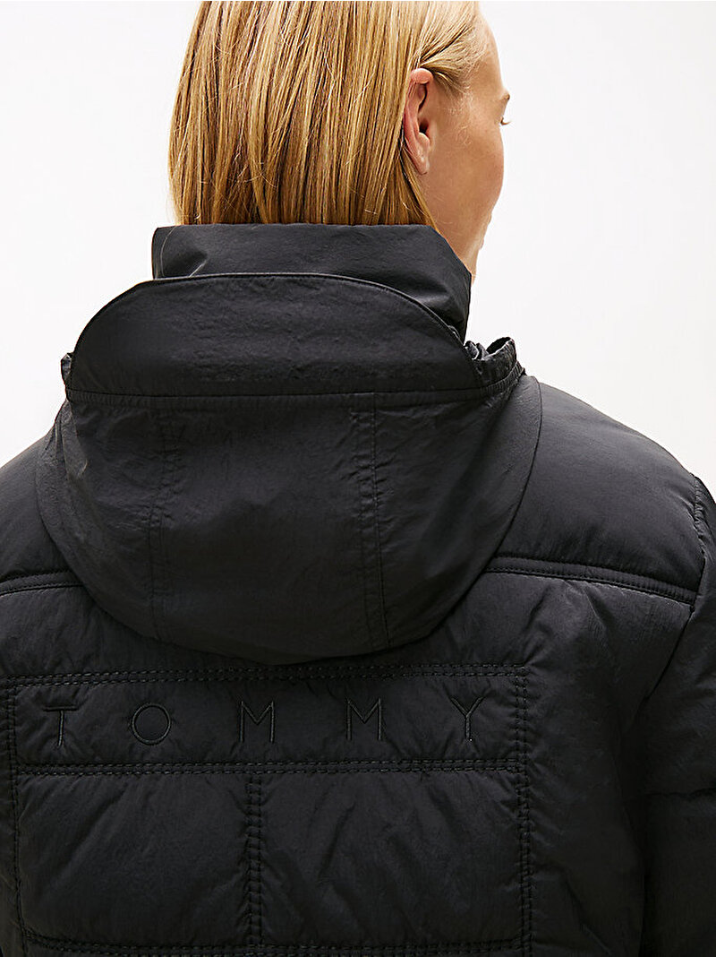 Kadın TJW Flag Back Puffer Mont Siyah DW0DW21620BDS