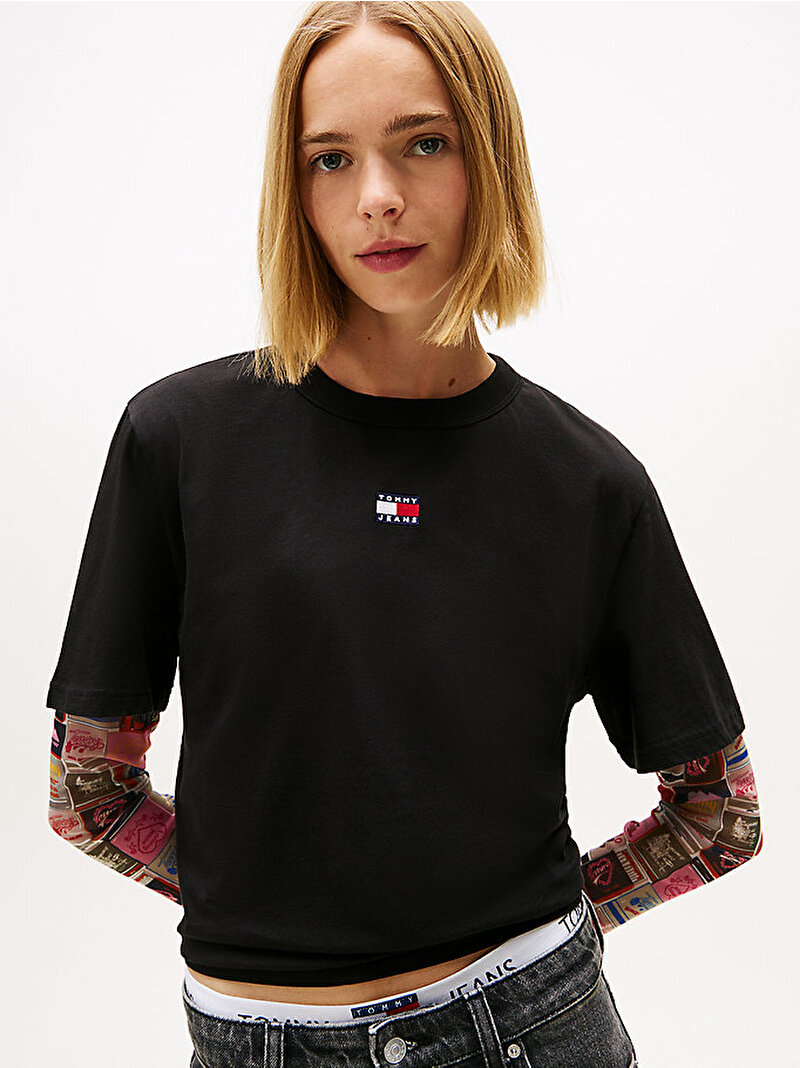 Kadın TJW Boxy Badge T-shirt Siyah DW0DW22202BDS