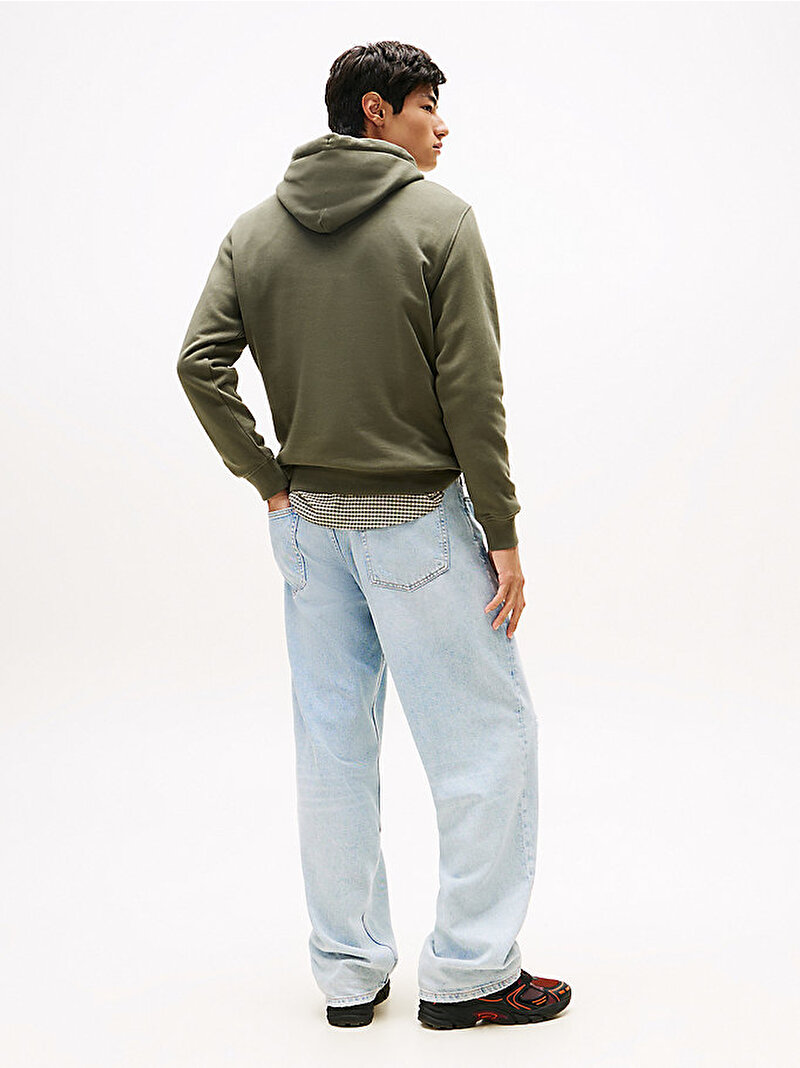 Erkek TJM Regular Essential Sweatshirt Yeşil DM0DM20738MRH