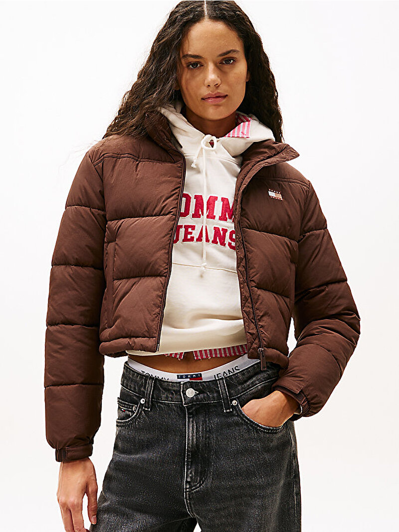 Kadın TJW Flag Back Crop Puffer Mont Kahverengi DW0DW21620GS7