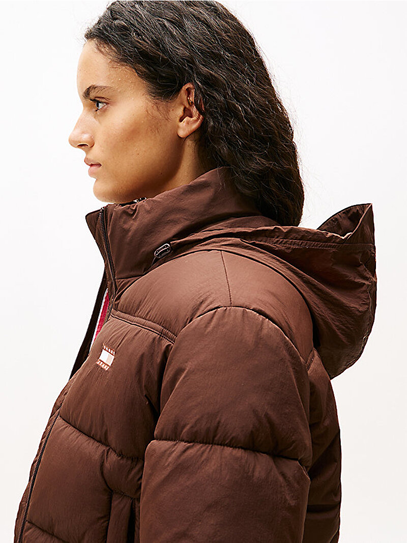 Kadın TJW Flag Back Crop Puffer Mont Kahverengi DW0DW21620GS7