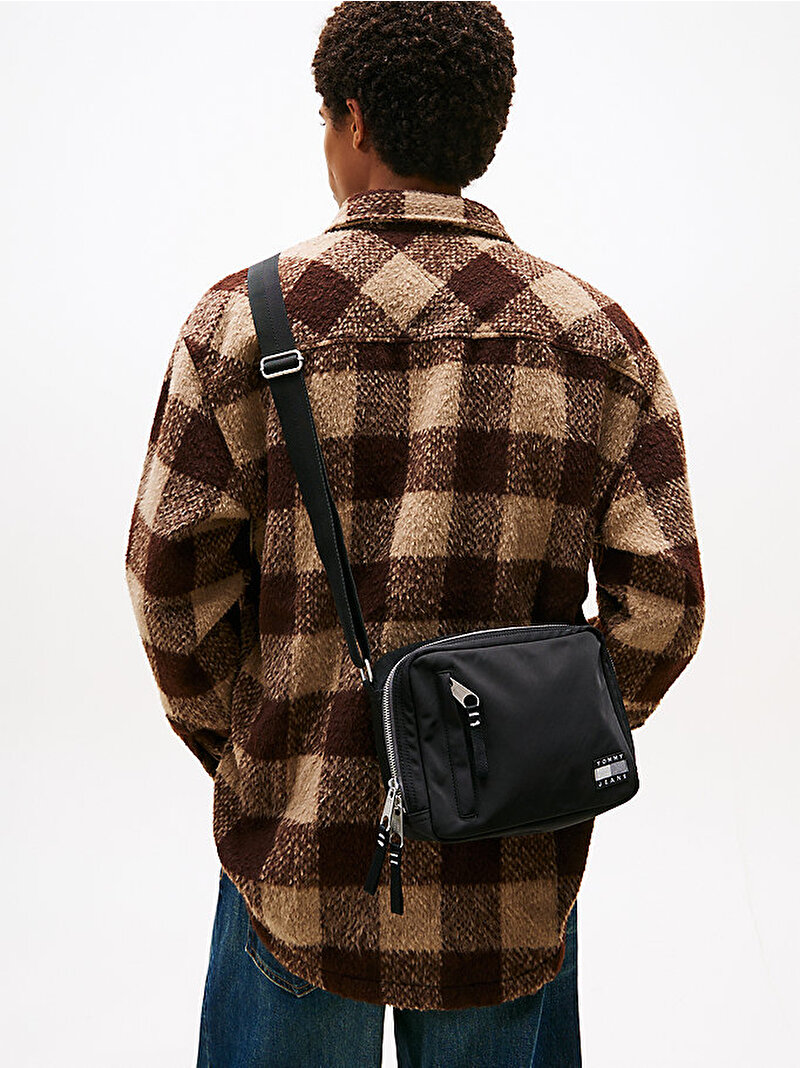 Erkek TJM Daily Tech Çapraz Çanta Siyah AM0AM13717BDS