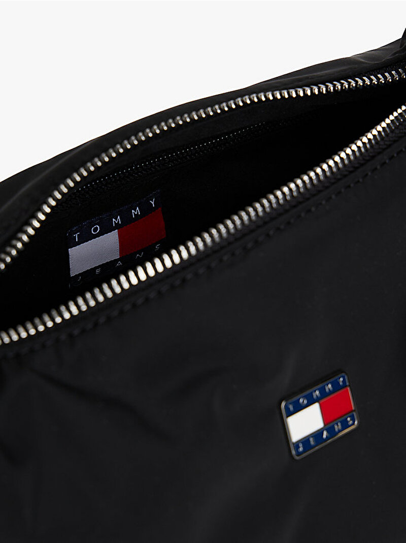 Kadın TJW Urban Naylon Omuz Çantası Siyah AW0AW17886BDS
