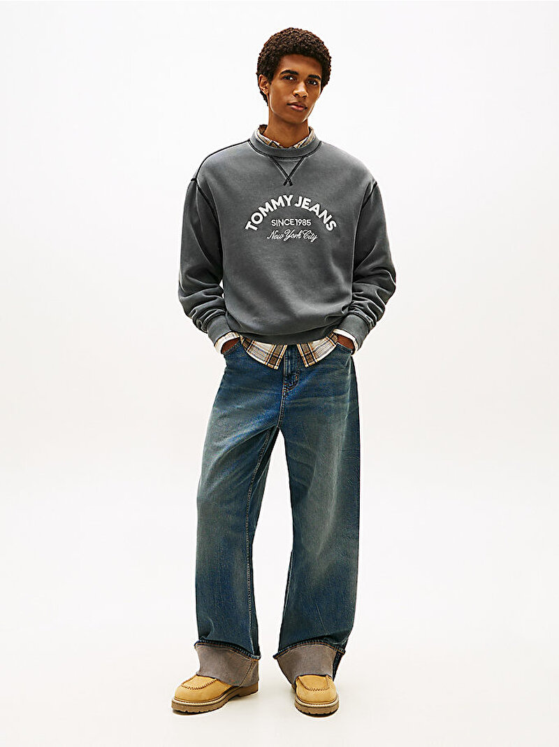 Erkek TJM Regular Applique Sweatshirt Siyah DM0DM22369BDS