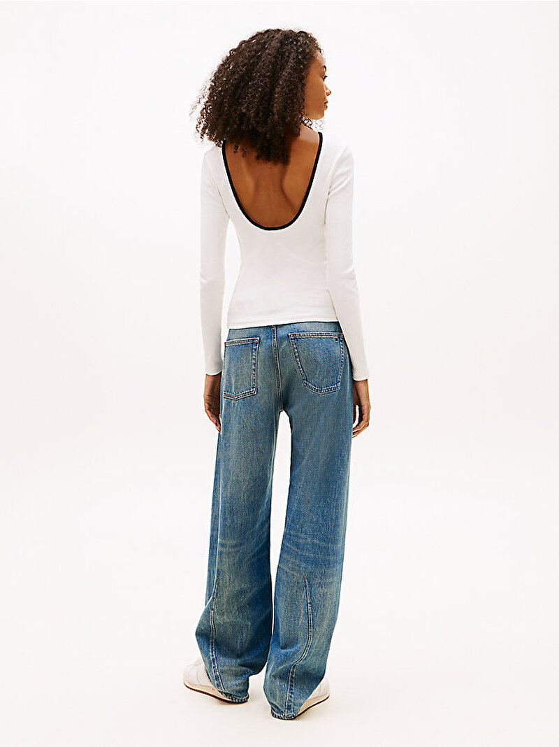 Kadın TJW Slim Badge T-shirt Ekru DW0DW21839YBL