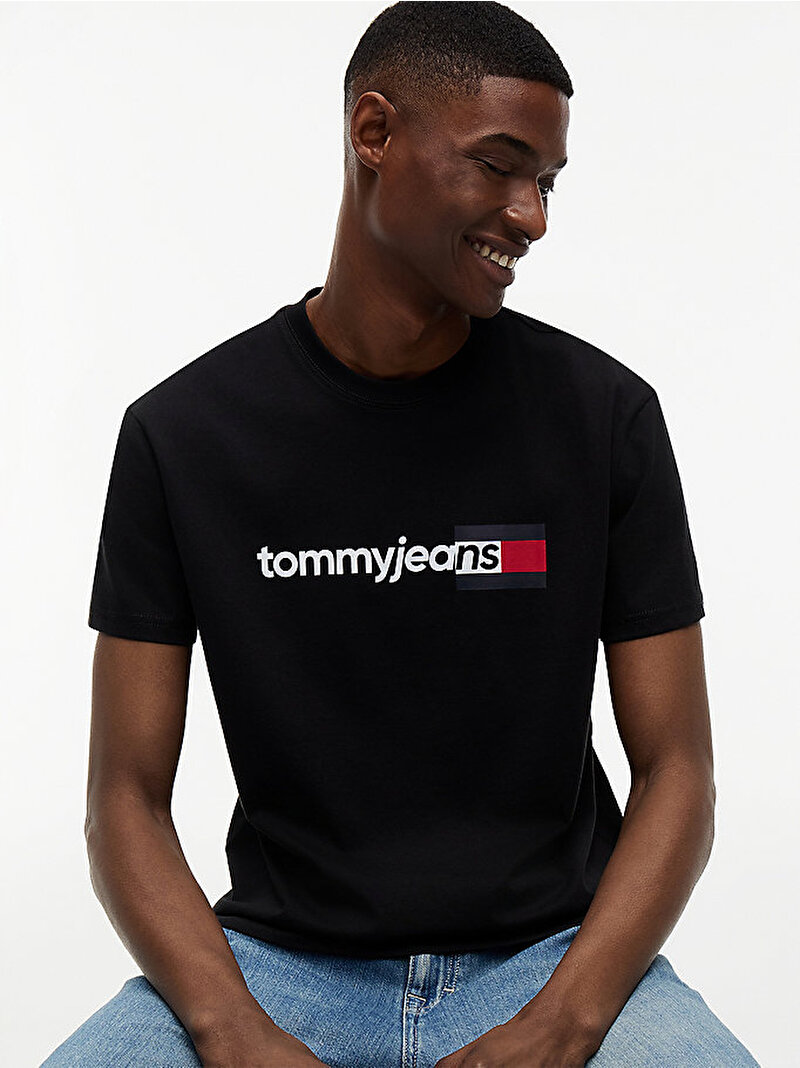 Erkek TJM Regular Entry T-shirt Siyah DM0DM23406BDS