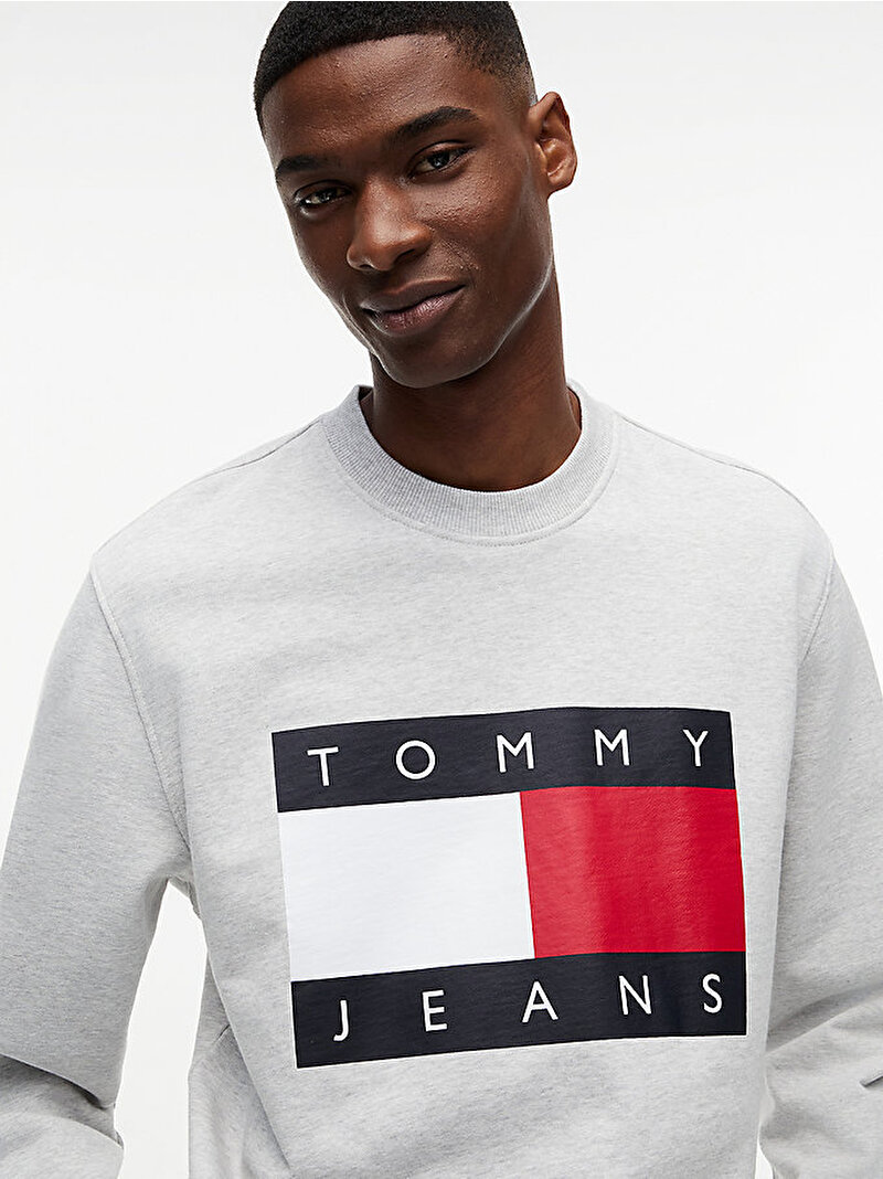 Erkek TJM Regular Big Flag Sweatshirt Gri DM0DM22643P08