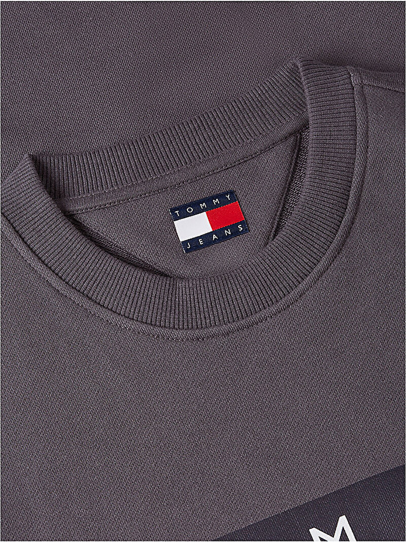 Erkek TJM Regular Big Flag Sweatshirt Siyah DM0DM22643PT2
