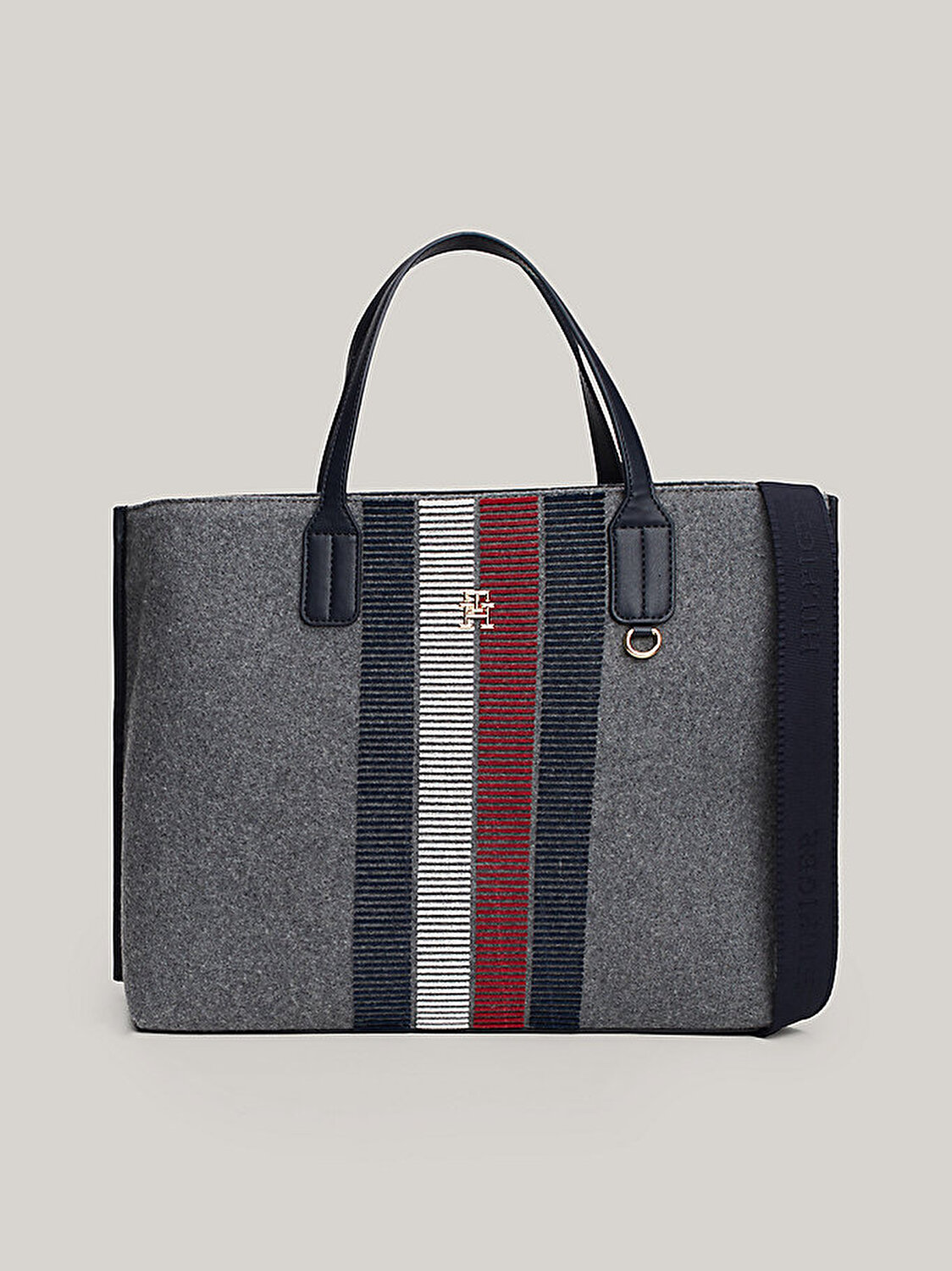 Satchel bag tommy hilfiger clearance