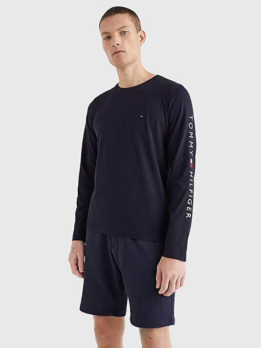 Erkek Uzun Kollu Slim Fit T-Shirt